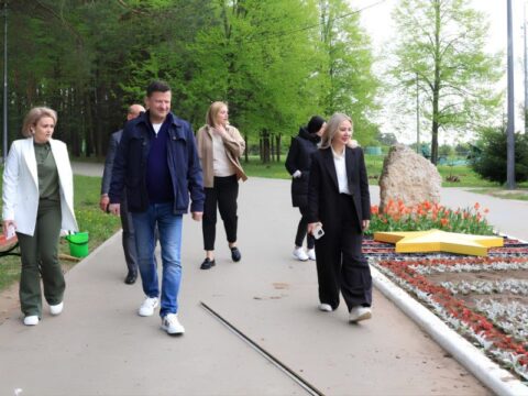 На «Рубеже обороны» восстановили поврежденные плиты и высадили цветы Новости Протвино 